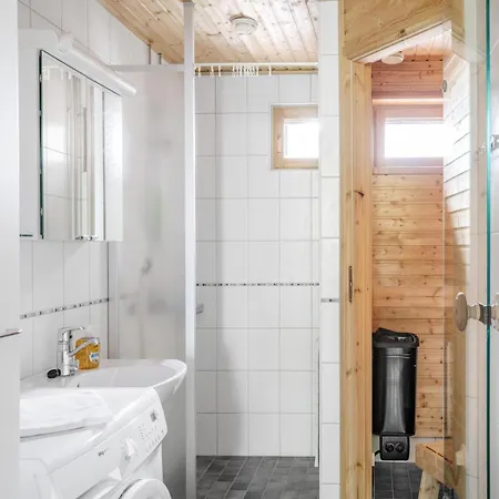 Kotimaailma - Tilava Saunallinen & Parvekkeellinen Kaksio - Keernakatu