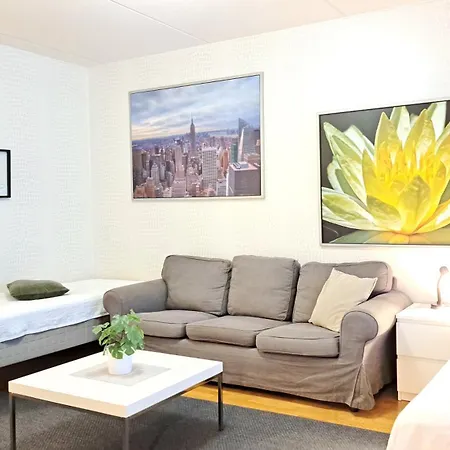 Kotimaailma - Tilava Saunallinen & Parvekkeellinen Kaksio - Keernakatu