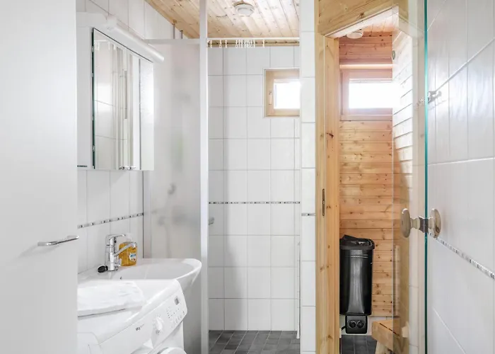 Kotimaailma - Tilava Saunallinen & Parvekkeellinen Kaksio - Keernakatu