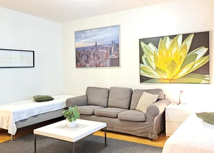 Kotimaailma - Tilava Saunallinen & Parvekkeellinen Kaksio - Keernakatu