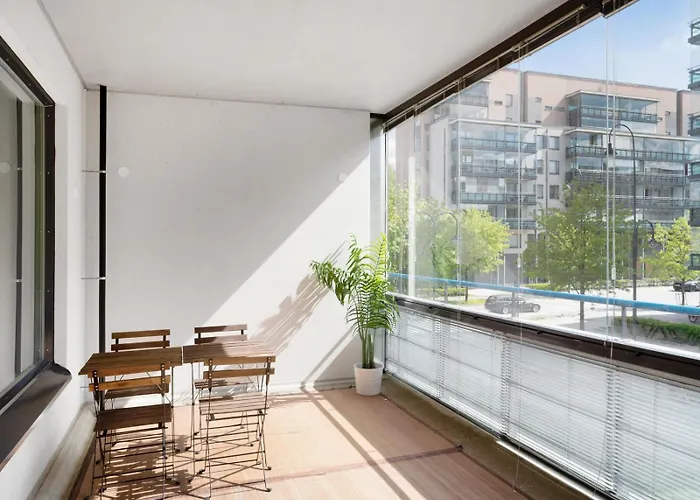 Kotimaailma - Tilava Saunallinen & Parvekkeellinen Kaksio - Keernakatu 公寓 *